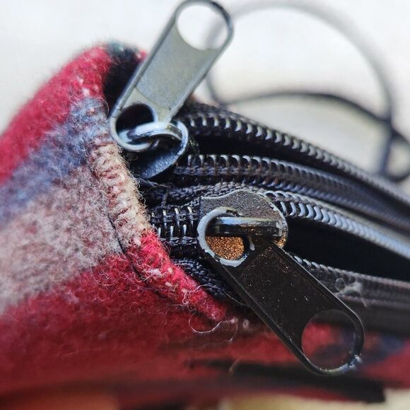 Pendleton Crossbody Zip Around Bag Southwest Aztec Wool Wallet Organizer Clutch - Picture 8 of 9